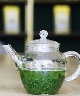 Ấm Trà Trong Suốt
